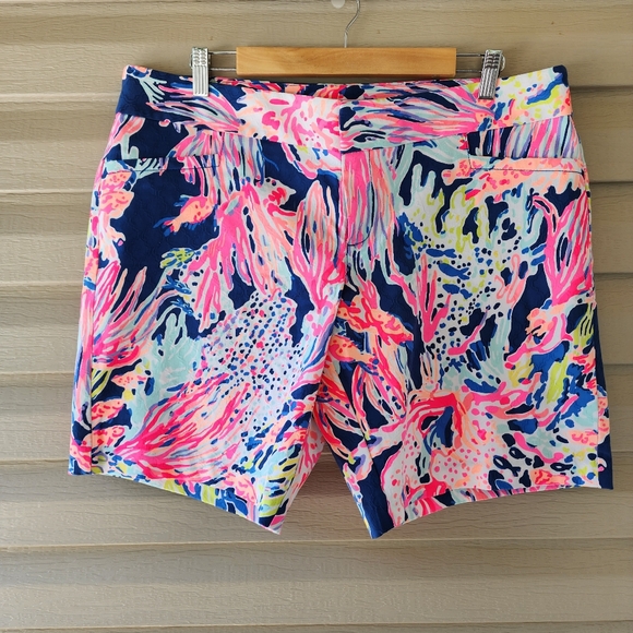 Lilly Pulitzer Gardinia shorts in sunken treasure print size 14 - Picture 2 of 9